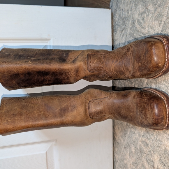 Vintage Frye Distressed Tan Leather Heeled Boots, Women's Size 9M - Picture 11 of 16